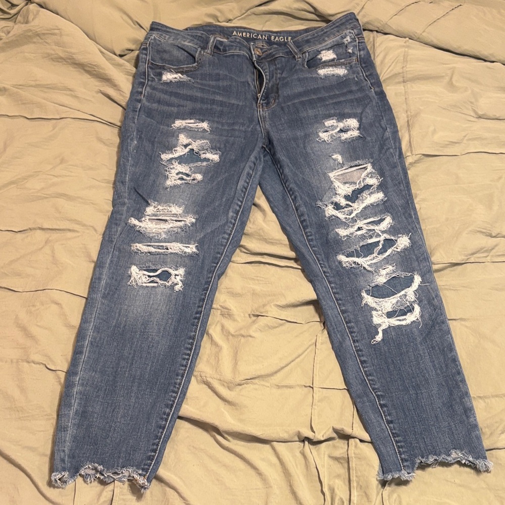 American Eagle Outfitters Women's Ripped Blue Jeans